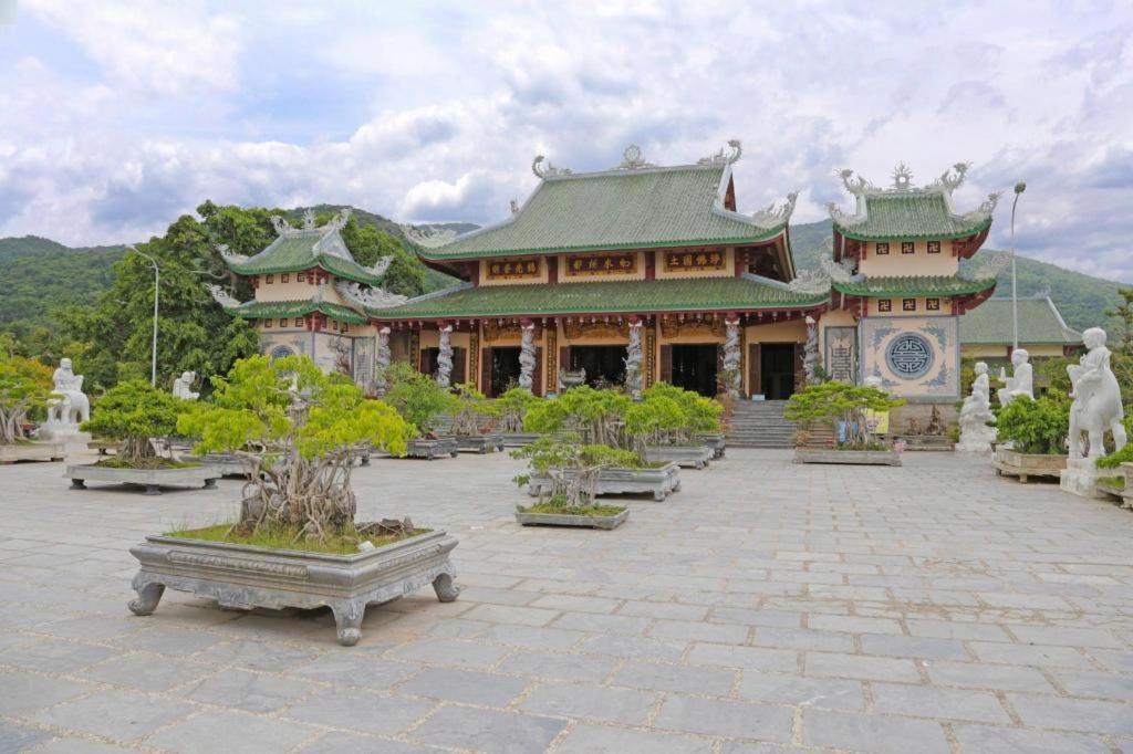 Song Thu Hotel Дананг Экстерьер фото