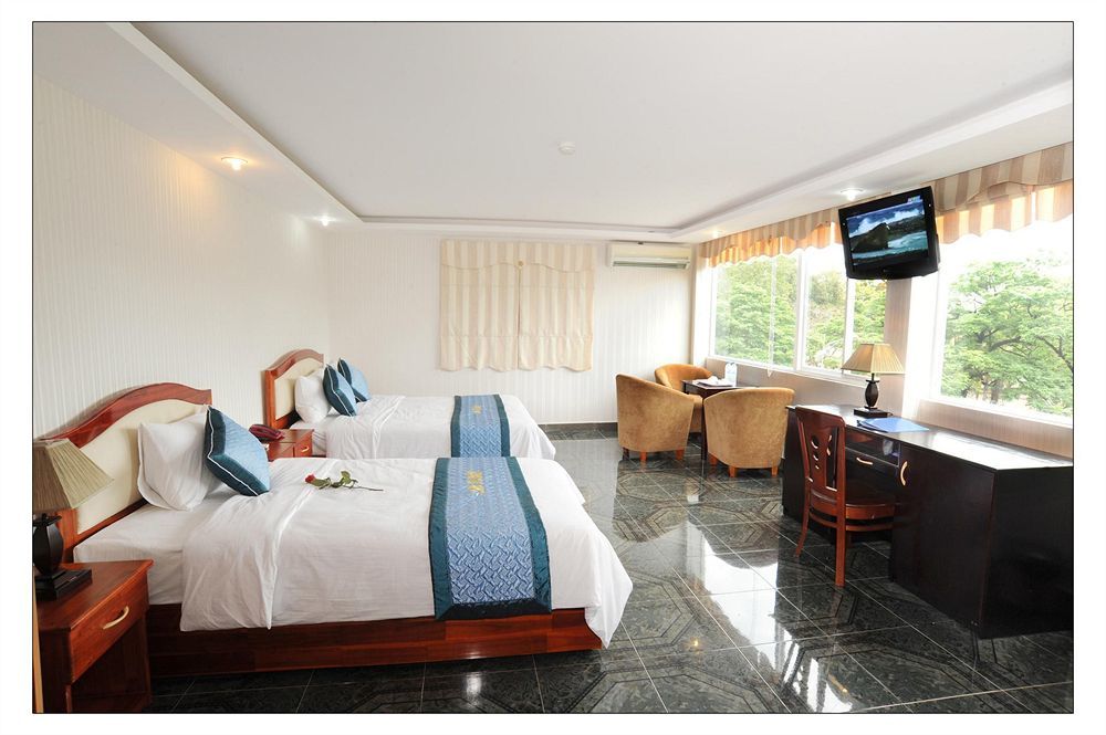 Song Thu Hotel Дананг Экстерьер фото