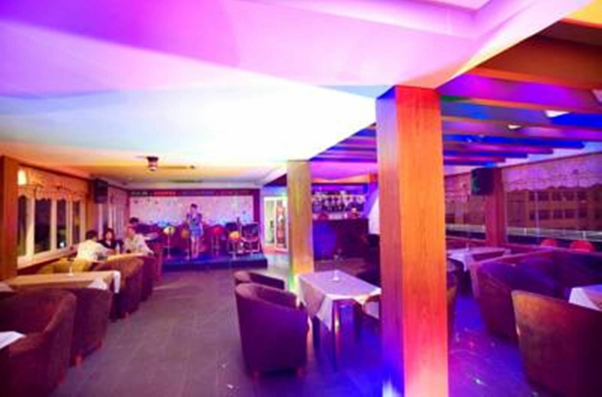 Song Thu Hotel Дананг Экстерьер фото