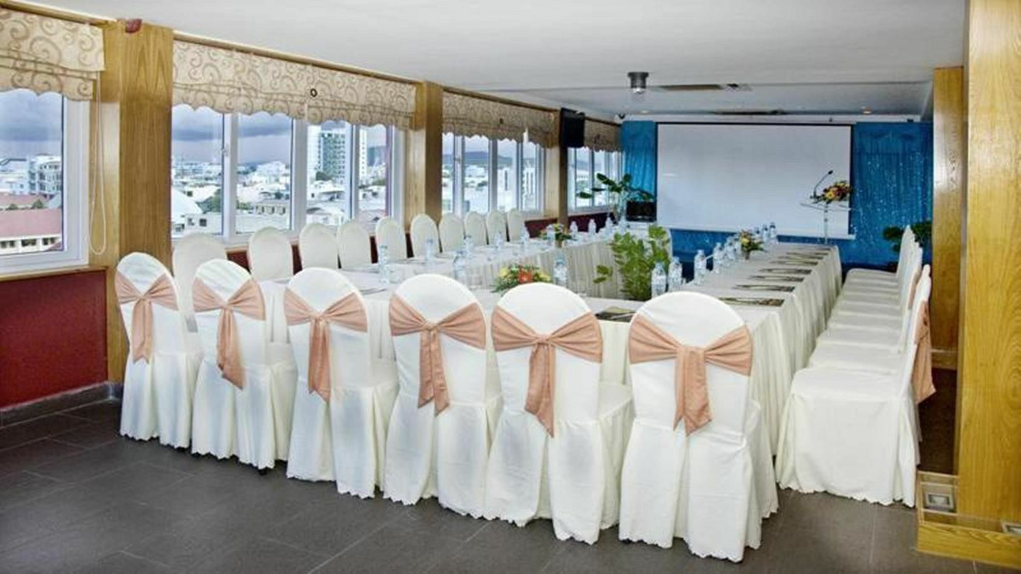 Song Thu Hotel Дананг Экстерьер фото